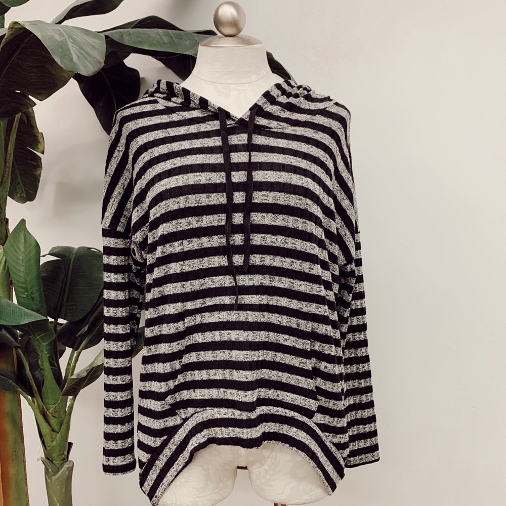 Hi-lo Gray and Black Striped Hoodie
